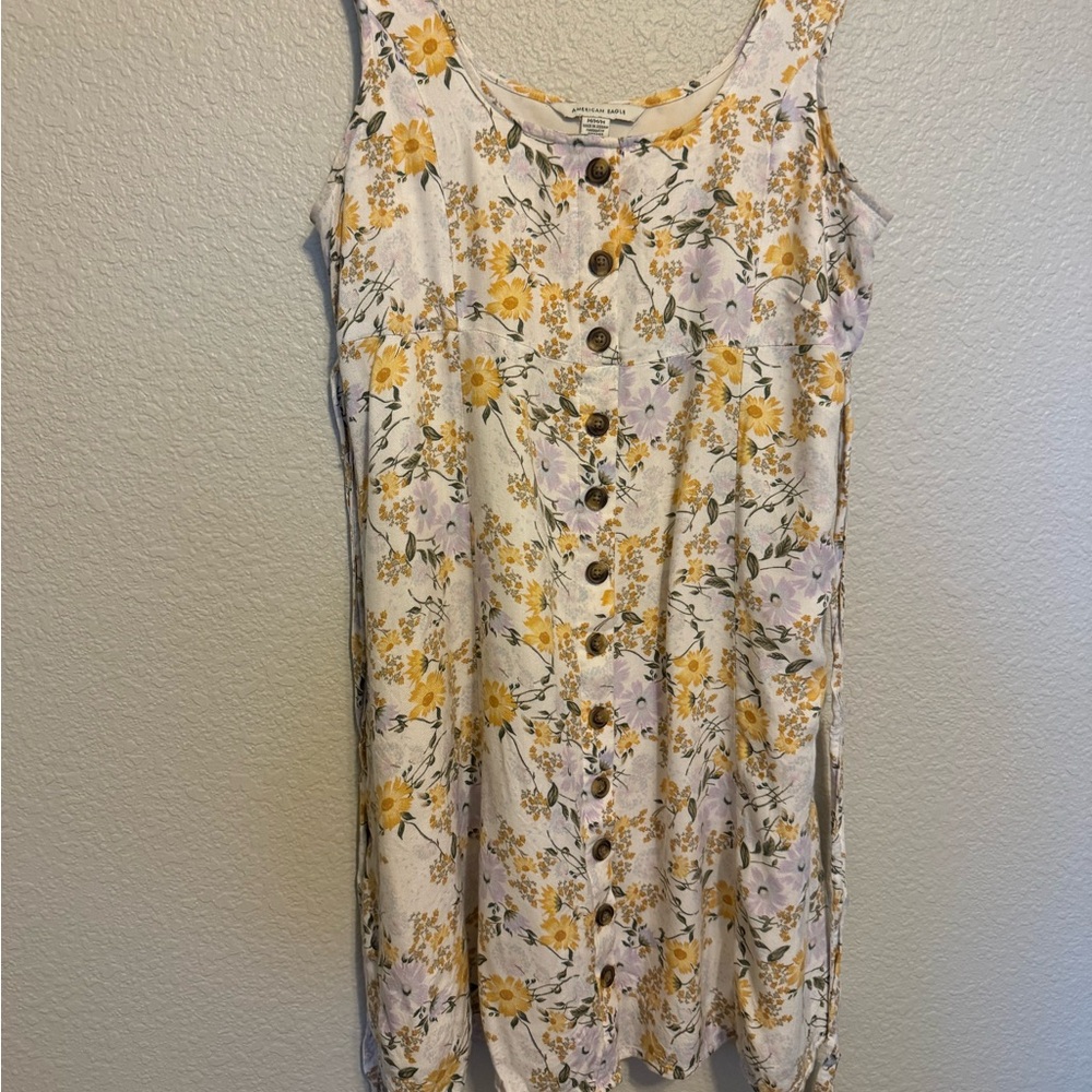 American Eagle Outfitters Cream and Gold Sleeveless Sundress